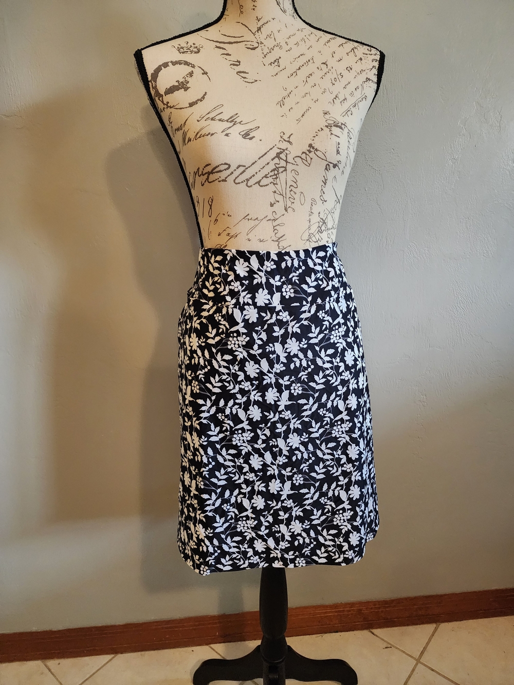 Black & White Floral Modest Swim Skirt